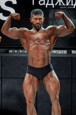CLASSIC PHYSIQUE